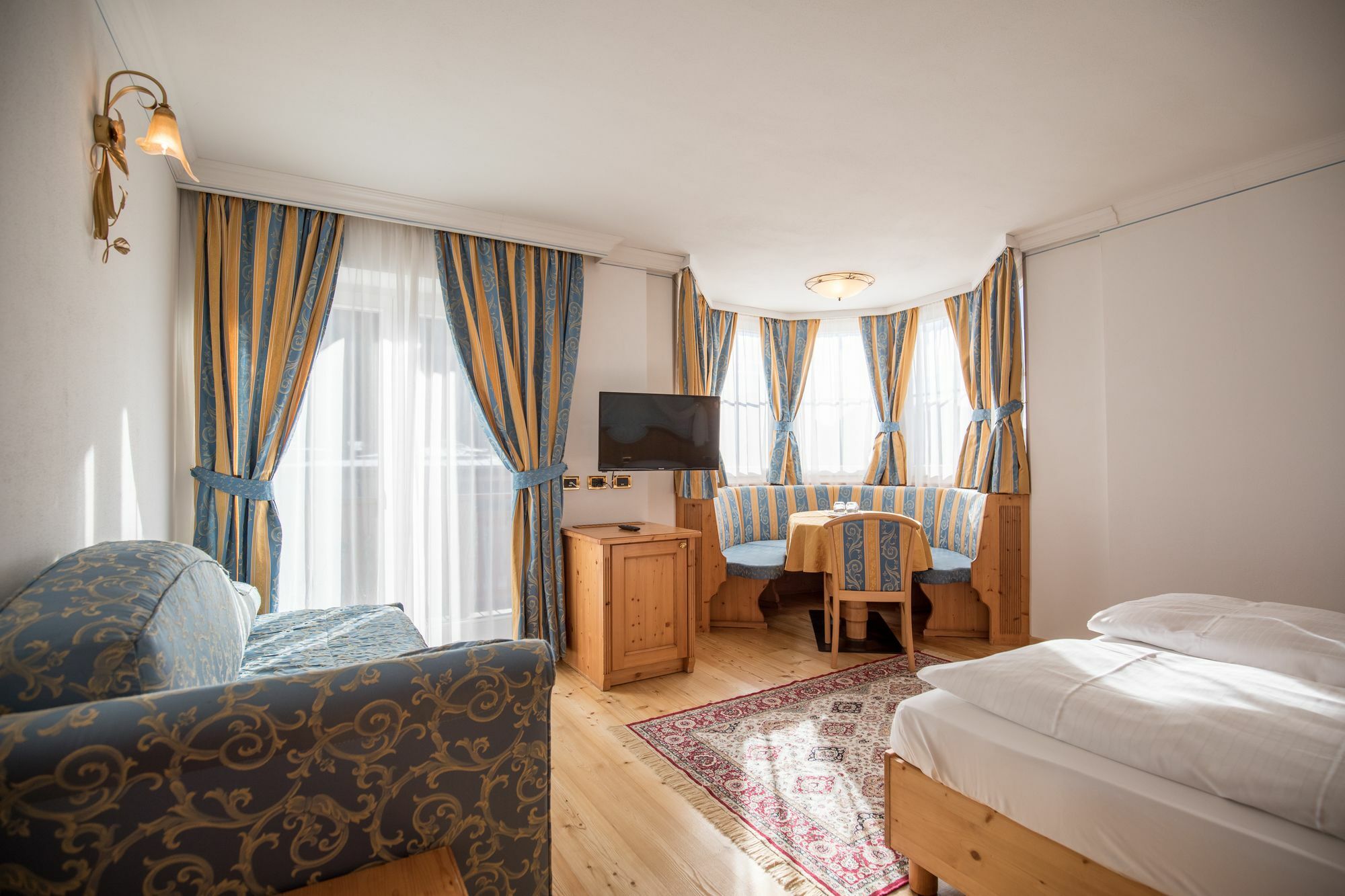 Hotel Chalet All'Imperatore Madonna di Campiglio Exterior foto