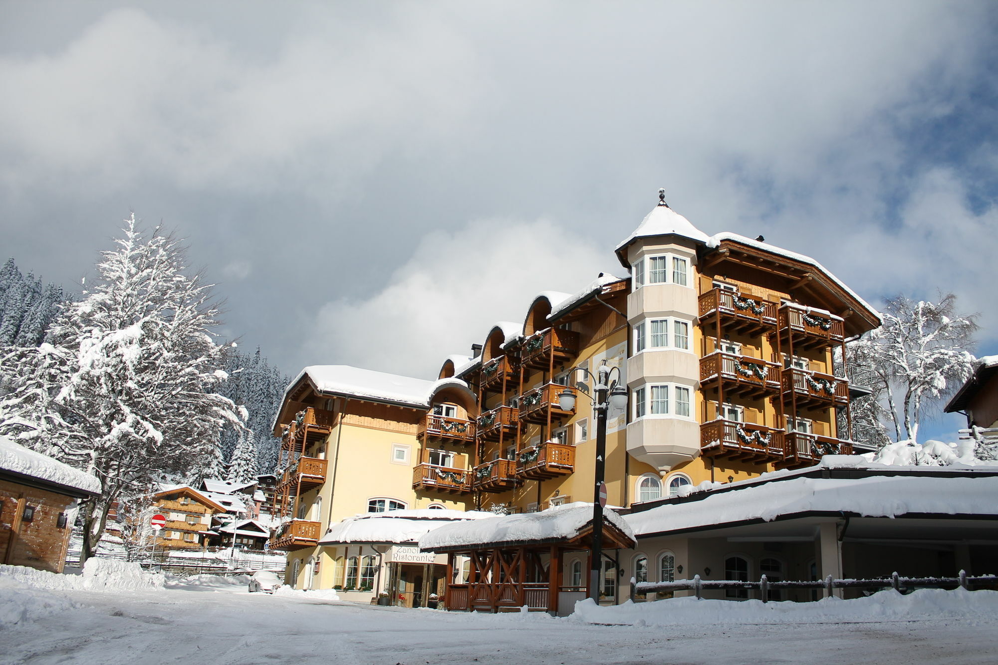 Hotel Chalet All'Imperatore Madonna di Campiglio Exterior foto